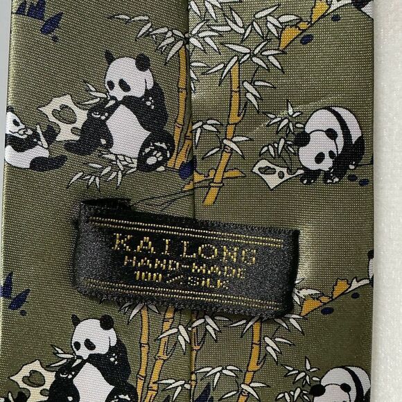 Kai Long Green Panda Print Handmade Silk Tie - Picture 3 of 5